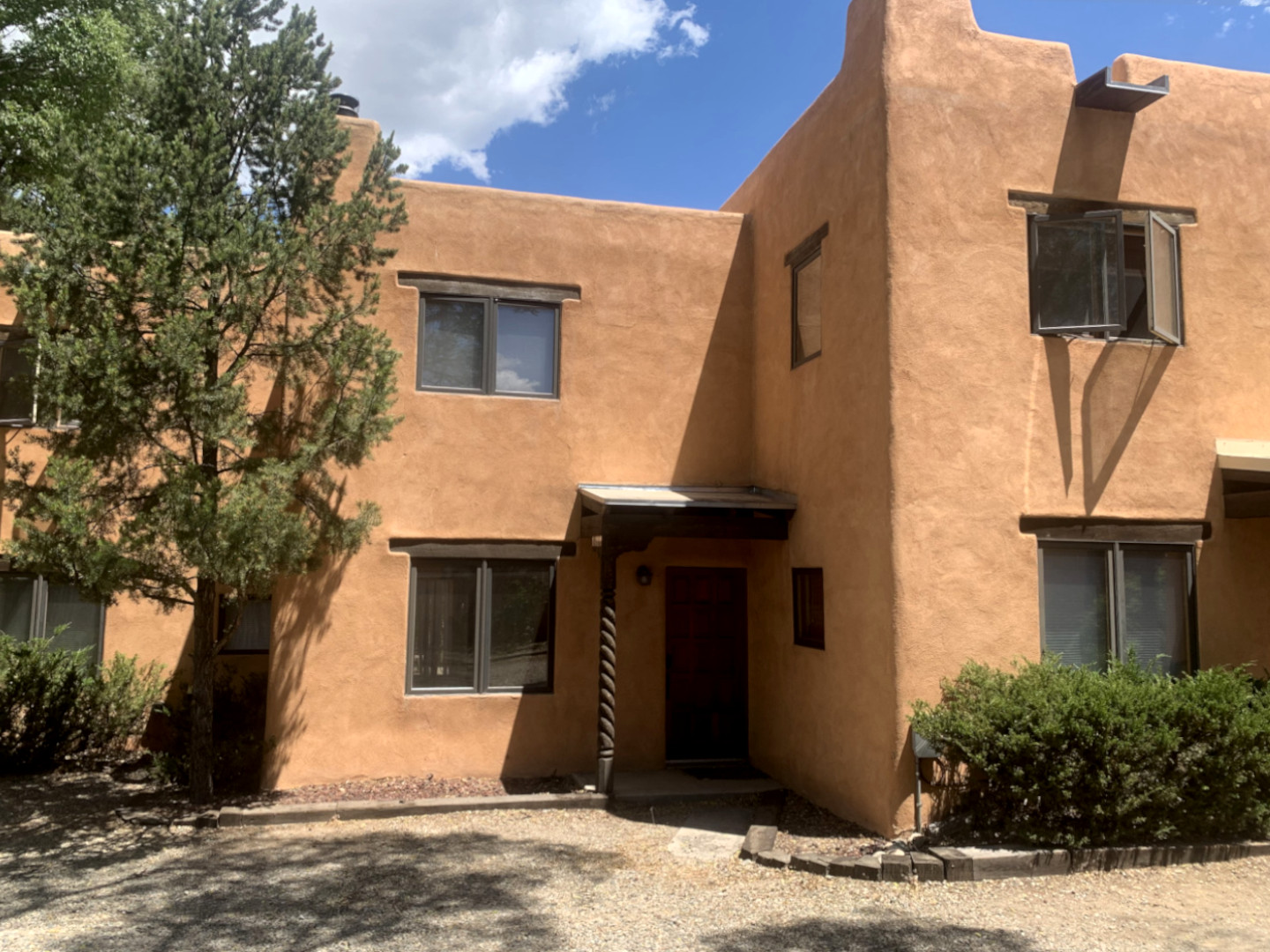 rental image